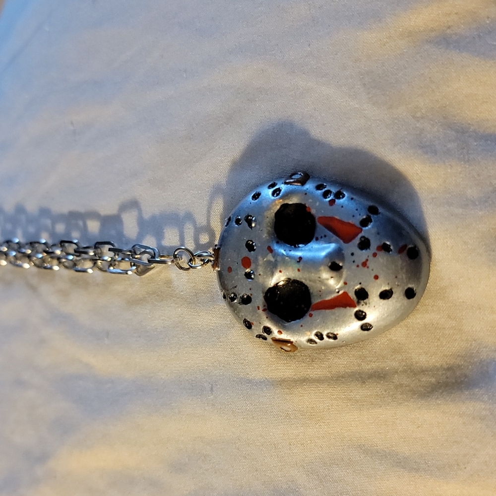 Mask necklace